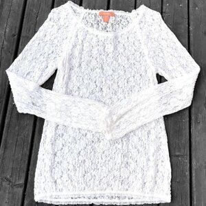 JOE FRESH Cream Lace Long Sleeved Top